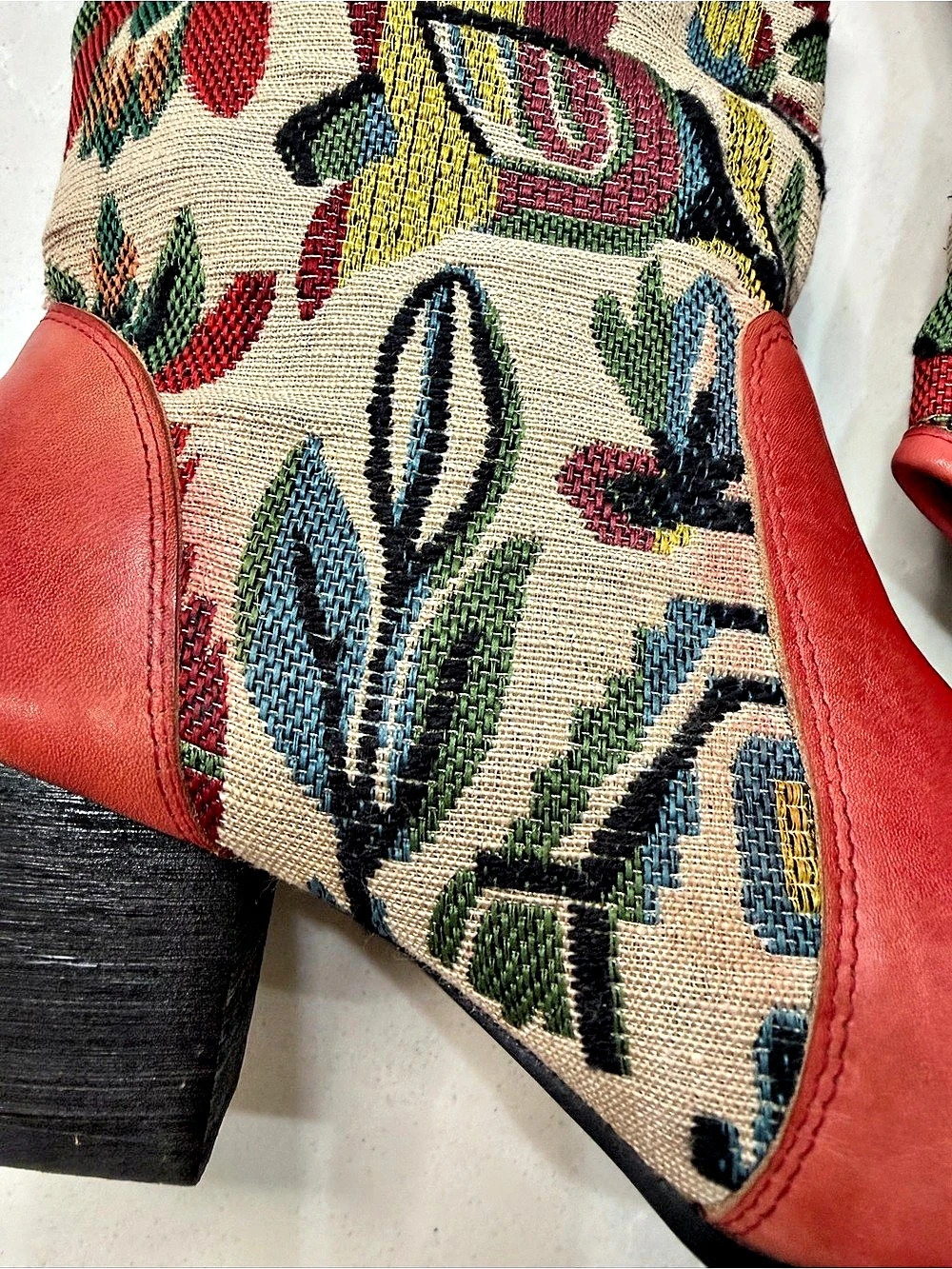 L'Artiste by Spring Step Grazia Red Tapestry Floral Leather Boots EU 37 - Picture 9 of 12